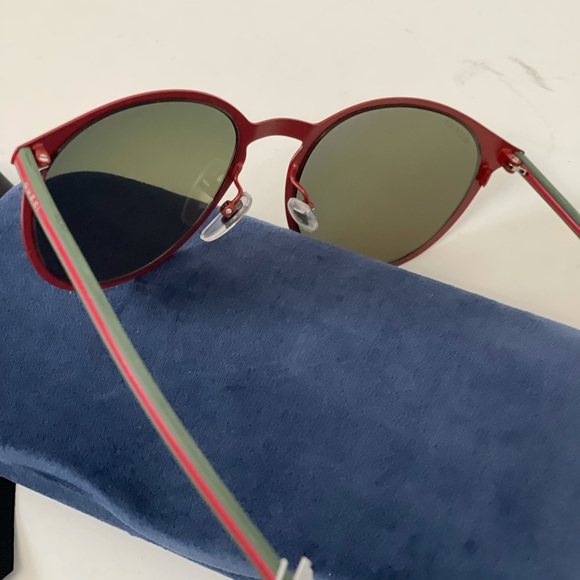GUCCI Authentic New 52mm Round Signature Logo Sunglasses With Case, Cloth & Tag - Picture 9 of 16